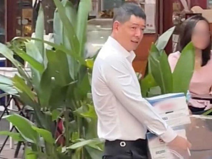 Binh Minh tut doc, vo doanh nhan sau 15 nam ket hon-Hinh-2