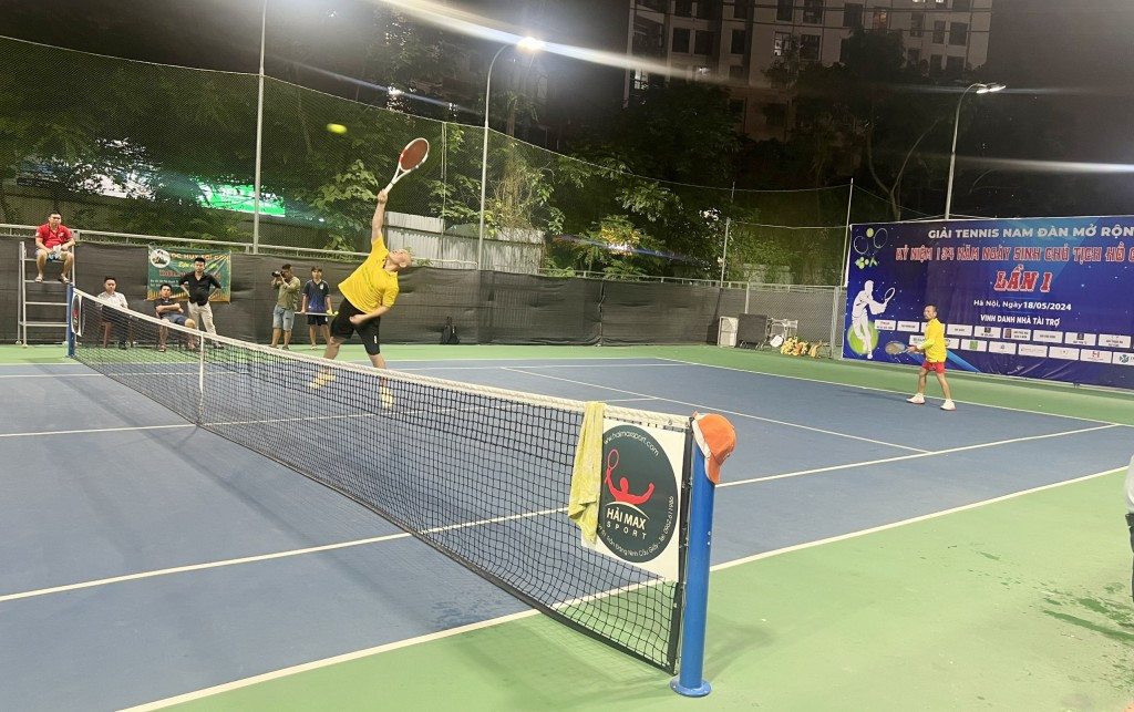 Giai Tennis Nam Dan mo rong chao mung ky niem ngay sinh nhat Bac Ho-Hinh-4