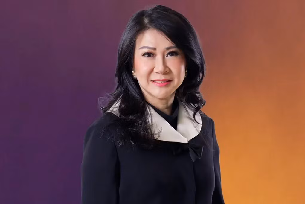 Junita Ciputra (62 tuổi), Chủ tịch Metropolitan Land, Quốc tịch: Indonesia. Junita Ciputra kế thừa Ciputra Group, công ty bất động sản Indonesia, vào năm 1988 với vị trí giám đốc tài chính. Ngoài vai trò giám đốc tại một số công ty thuộc tập đoàn, bà còn là chủ của Metropolitan Land, công ty tập trung xây dựng các khu dân cư và trung tâm thương mại ở khu vực Jakarta. Bà cũng điều hành các trung tâm thương mại và khách sạn ở Jakarta, Cirebon và Bali.