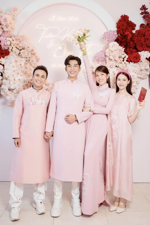 Hoa Minzy len tieng sau vu bi che trach be trap trong dam cuoi Puka-Hinh-4