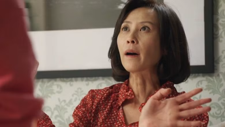 Nhận 2 tỷ tiền đền bù đất, mẹ chồng chỉ cho tôi 10 triệu Nhan 2 ty tien den bu dat, me chong chi cho toi 10 trieu