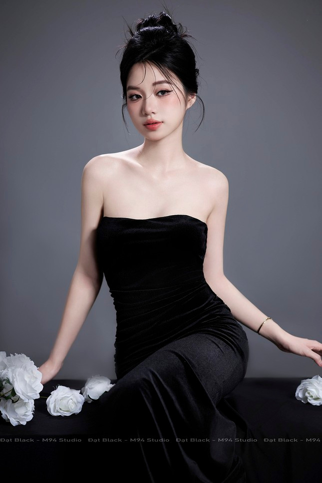 Nu sinh truong Kinh te danh tinh yeu cho nghe thuat dien xuat-Hinh-4