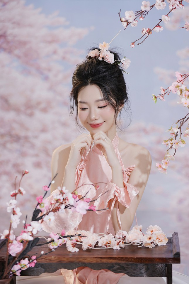 Nu sinh truong Kinh te danh tinh yeu cho nghe thuat dien xuat-Hinh-5