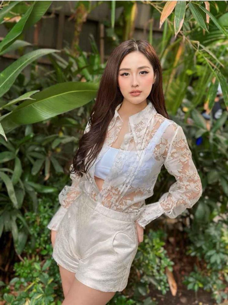 Het tang can, Mai Phuong Thuy dang thon tha nho tap mon 