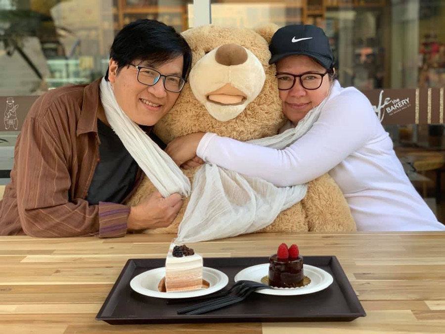  Sau ánh hào quang sân khấu, ca sĩ Phương Thảo và nhạc sĩ Ngọc Lễ chọn cho mình cuộc sống bình dị trong ngôi nhà nhỏ xinh tại Garden Grove, California. Căn nhà giản dị, hòa quyện cùng thiên nhiên xanh mát.