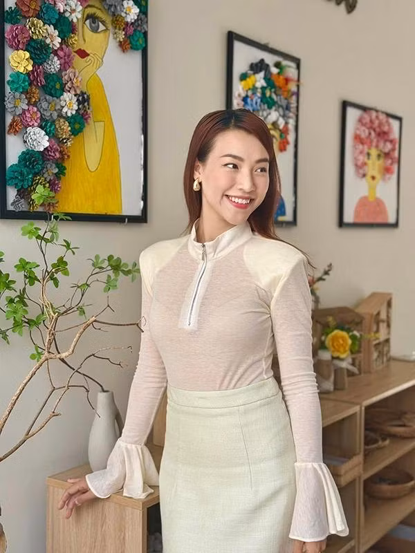 Người đẹp lại chú ý siết cân bắt đầu bằng việc ăn uống.