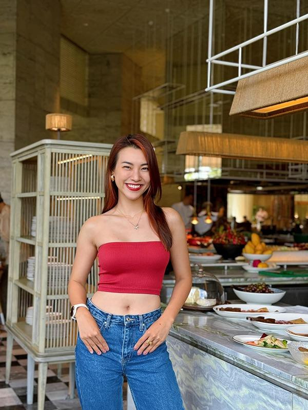 ới Hoàng Oanh, cô nói không với đồ ngọt dù nó luôn có sức hấp dẫn đặc biệt với phái đẹp nhưng chúng lại chứa nhiều đường khiến bạn dễ tăng cân. Bởi vậy, khi muốn giảm cân người ta thường cắt giảm.