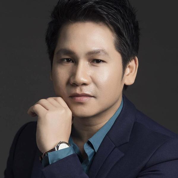 ##b###Trọng Tấn là cái tên quen thuộc đối với những người yêu thích nhạc Cách mạng và nhạc trữ tình quê hương. Nổi lên từ cuộc thi Giọng hát hay Hà Nội năm 1997, nam ca sĩ gây ấn tượng cho khán giả với giọng hát cao giàu cảm xúc.