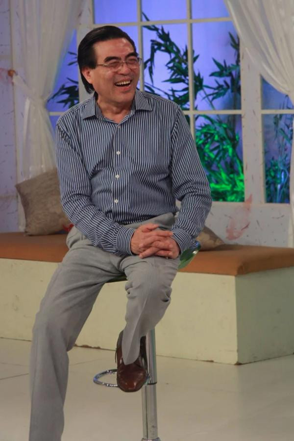 ừ đó, cặp song ca NSND Trung Đức - NSND Thu Hiền làm say đắm lòng người với những bản tình ca mượt mà... Họ trở thành biểu tượng vàng của những đôi song ca hát nhạc đỏ.