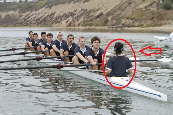 Alben có được kỹ năng này nhờ kinh nghiệm nhiều năm làm một gã gầy gò ra lệnh cho tám người đàn ông to gấp đôi mình. Khi theo học tại Stanford vào những năm 1990, Alben đã giữ vai trò là người lái thuyền. Ông có một chiến thuật đã đẩy người chèo thuyền đến giới hạn của họ. Ảnh: Boat Beam