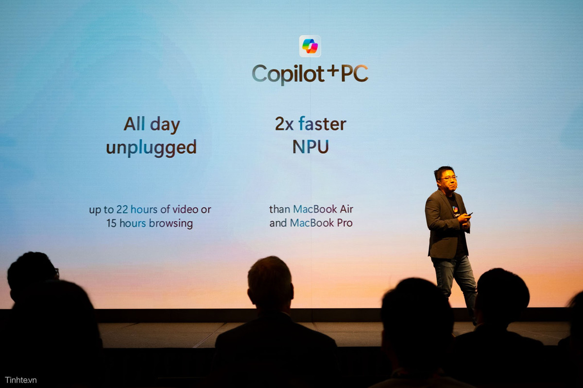 Qualcomm Snapdragon X hứa hẹn sẽ cho phép các OEM có thể tạo ra các mẫu laptop ARM thời lượng pin cực lâu, vận hành các ứng dụng productivity hiệu suất cao và đặc biệt là có giá bán rẻ hơn rất nhiều so với các dòng cao hơn như X Elite hay X Plus.