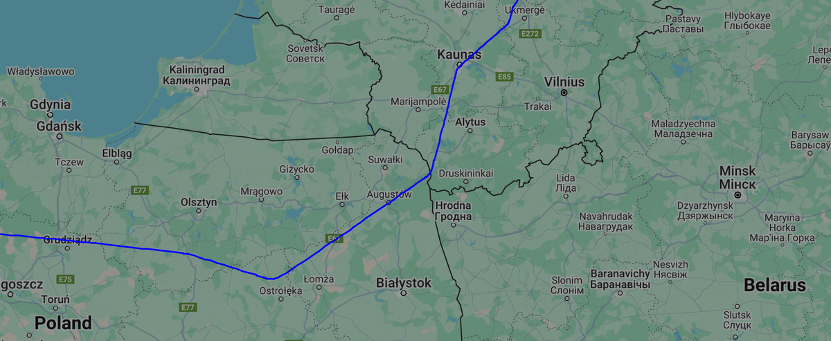 Tiếp tục chặng bay trở về, chiếc B-52 bay qua Latvia và Lithuania, trước khi bay vào không phận Ba Lan, qua Suwalki Gap. Điều này đưa máy bay ném bom đến cách biên giới Belarus khoảng 10 dặm(16km).