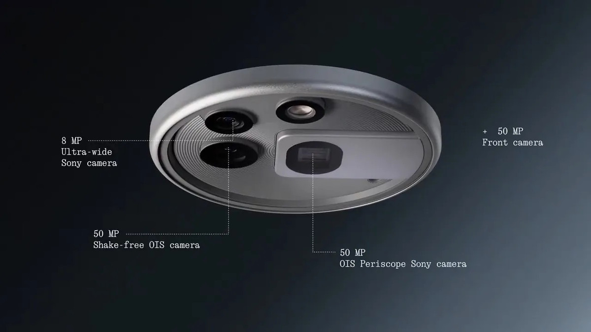 Ở mặt trước, thiết bị sở hữu camera selfie 50MP, hứa hẹn mang lại chất lượng hình ảnh ấn tượng. Bên cạnh đó, video cũng tiết lộ về một phím cứng bổ sung, cho phép kích hoạt trợ lý giọng nói chỉ với một lần nhấn hoặc mở nhanh tính năng "Essential Space" với hai lần nhấn.