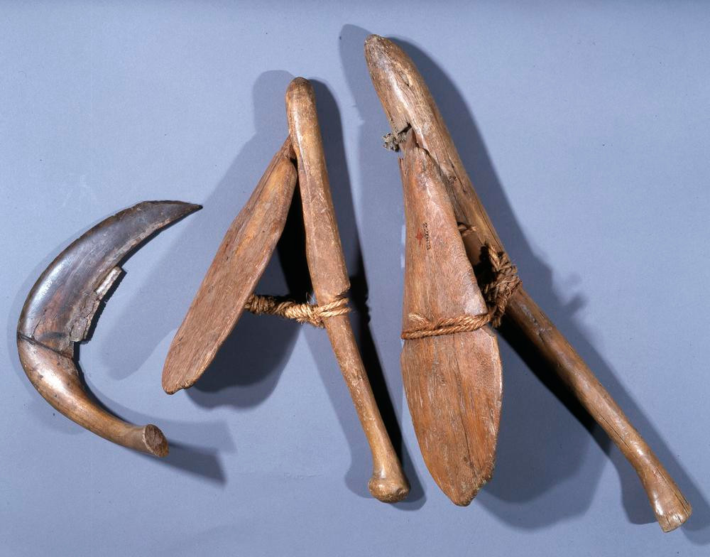 Văn hóa Qadan ở Thượng Ai Cập (khu vực phía nam nằm ở thượng nguồn so với Hạ Ai Cập) có thể là nền văn hóa đầu tiên trên thế giới phát minh ra liềm để thu hoạch ngũ cốc. Họ cũng đã phát minh ra đá mài độc lập với các nền văn hóa khác sử dụng chúng. Ảnh: Bảo tàng Vương quốc Anh