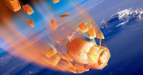 Vì sau mỗi nhiệm vụ tiếp tế, tàu Progress đều bị cho bốc cháy có kiểm soát khi tái nhập bầu khí quyển. Theo đó, toàn bộ số quần áo bẩn cùng với một số chất thải khác sẽ hóa thành tro bụi. Ảnh: CCTV