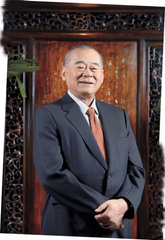  Lin Yu-lin: là một doanh nhân người Đài Loan có giá trị ròng hơn 7 tỷ USD. Lin Yu-lin là ông lớn kinh doanh giàu nhất của Đài Bắc và là trùm bất động sản quốc tế nổi tiếng đa tài.