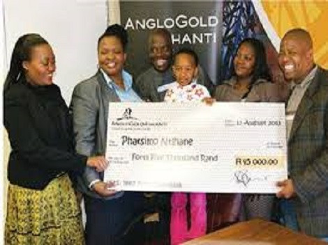 AngloGold Ashanti Limited là một công ty khai thác vàng toàn cầu, hoạt động trên khắp các châu lục, chiếm số lượng lớn sản lượng vàng của thế giới.
