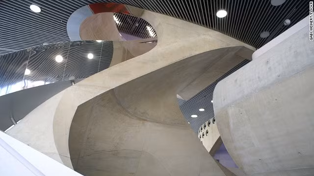 Mumuth (Áo): Mumuth là sự kết hợp hoàn hảo giữa âm nhạc và nghệ thuật. Nhà hát luôn trình diễn những bản nhạc Moza nổi tiếng và tổ chức những sự kiện liên ngành.