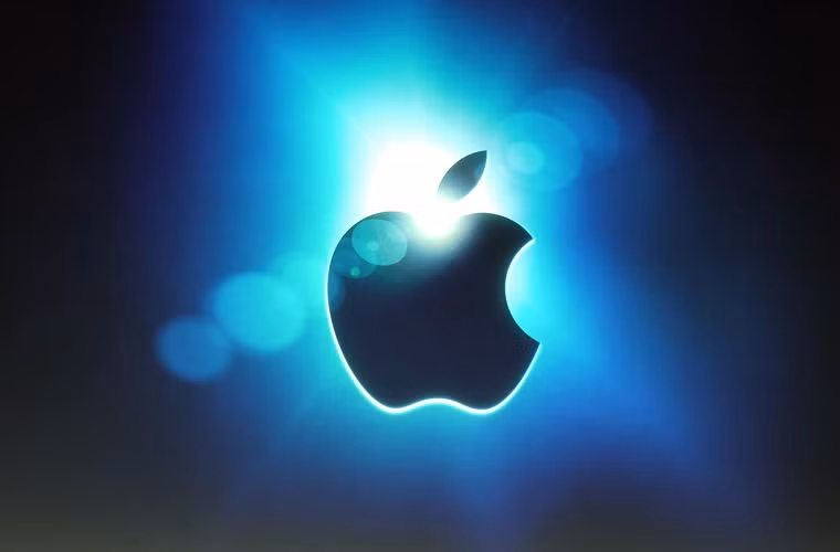 Theo thông tin trên bản báo cáo mới công bố của Citigroup Capital Markets, Apple có kế hoạch đặt hàng khoảng 90 triệu linh kiện dành cho sản phẩm iPhone 6 tiếp theo của hãng tại Foxconn trong năm nay. Trong tình hình doanh số smartphone được dự đoán giảm mạnh từ 40% xuống mức 28% trong năm nay, con số đặt hàng đầy tự tin của gã khổng lồ Cupertino đã tăng 24% so với cùng kỳ năm ngoái, chứng tỏ Apple vẫn còn đầy tham vọng với sản phẩm con cưng tiếp theo của mình.