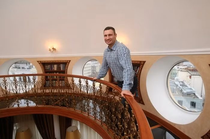 Dinh thự của ông trùm đảng phái chính trị "Udar" này gồm 6 phòng khách, 4 phòng tắm và nhà vệ sinh.