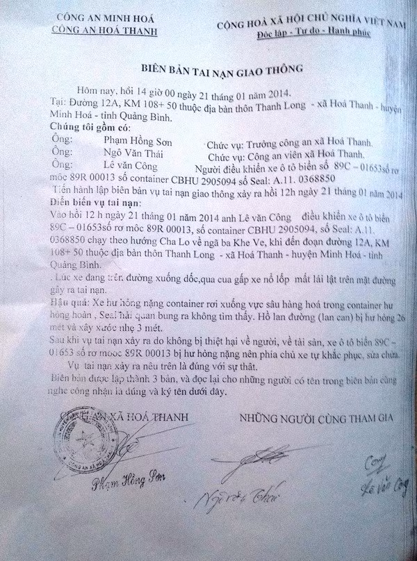 Biên bản về vụ tai nạn. (Ảnh: Trang Trang)