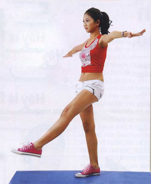 Tập đúng bài tập dành cho chân. Cần tránh các môn như đạp xe đạp, chạy nước rút vì những bài tập này giúp xây dựng cơ bắp vùng chân và đùi. Các Các bài tập khác như đi bộ, chạy bộ hay bơi lội là lựa chọn đúng trong trường hợp này.