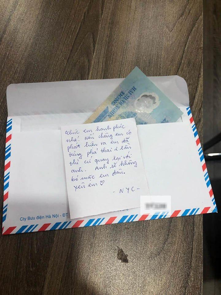 Gửi phong bì cưới kèm lời nhắn 'cực thâm', đàng trai nhìn 'mất mật' - Hình 7 Gui phong bi cuoi kem loi nhan 'cuc tham', dang trai nhin 'mat mat'-Hinh-7