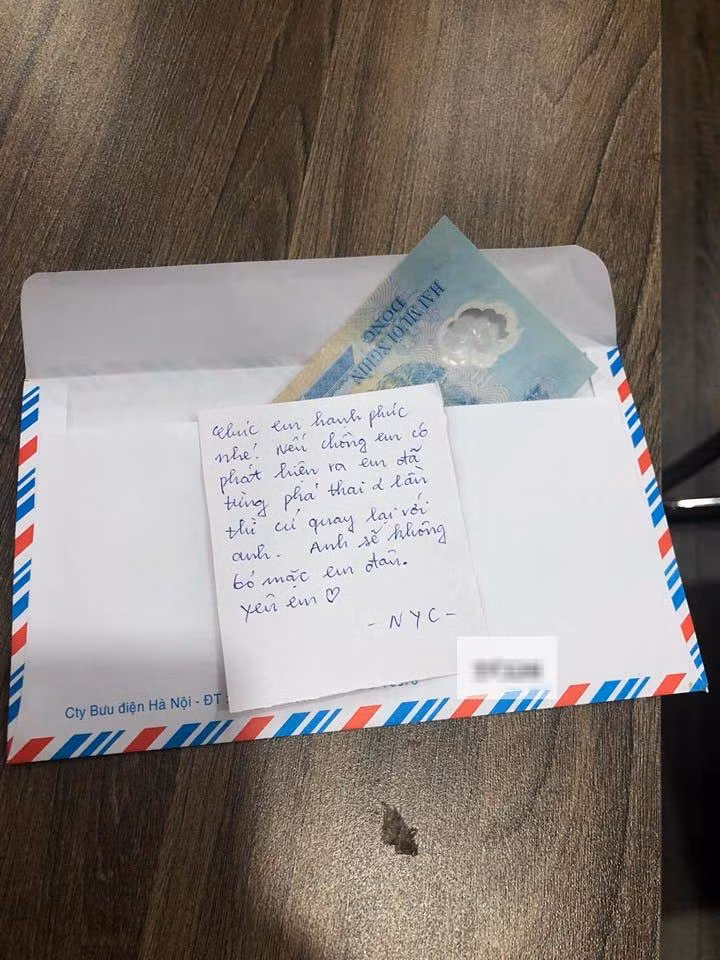 Gửi phong bì cưới kèm lời nhắn 'cực thâm', đàng trai nhìn 'mất mật' - Hình 7 Gui phong bi cuoi kem loi nhan 'cuc tham', dang trai nhin 'mat mat'-Hinh-7