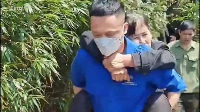 40 phut cuu nguoi phu nu mac ket duoi vuc sau Yen Tu-Hinh-2