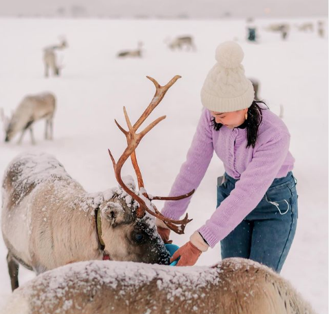 Cap doi tiet kiem tien 6 nam de di du lich khap the gioi-Hinh-2