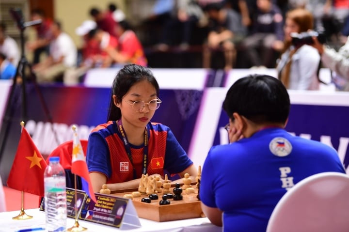 Doi tuyen Co oc mo hang HCV cho Viet Nam tai SEA Games 32