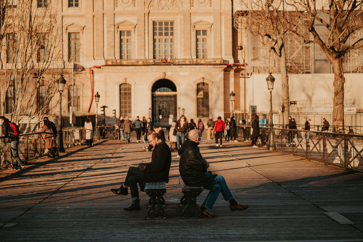 Chụp ảnh "dạo" ở Pháp, chàng trai Việt kiếm trăm triệu đồng - Hình 3 Chup anh