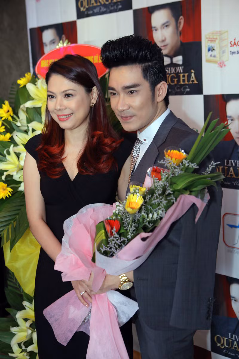 Thanh Thảo sau đêm làm chị Hằng ở Nhà hát lớn cũng đã có mặt trong buổi gặp gỡ báo chí của người bạn