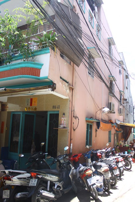 Đây là con hẻm dẫn vào nhà Mỹ Chi