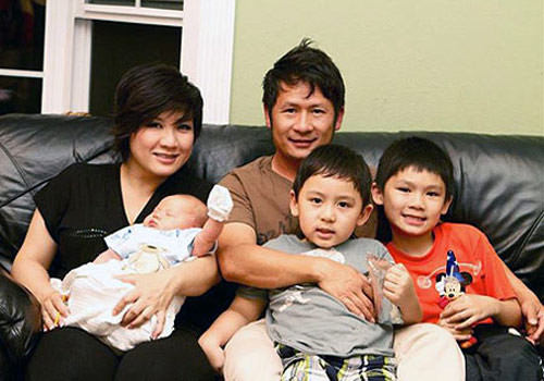 Bằng Kiều từng hạnh phúc bên vợ và ba cậu con trai