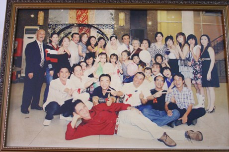 Nhưng họ sống rất đầm ấm và hạnh phúc bên nhau.