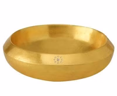 Luxury Edition &amp; Gallery đã cho ra mắt một chiếc chậu này trị giá 80.000 USD với lớp mạ vàng toàn bộ 24 carat và một vài viên kim cương làm điểm nhấn.