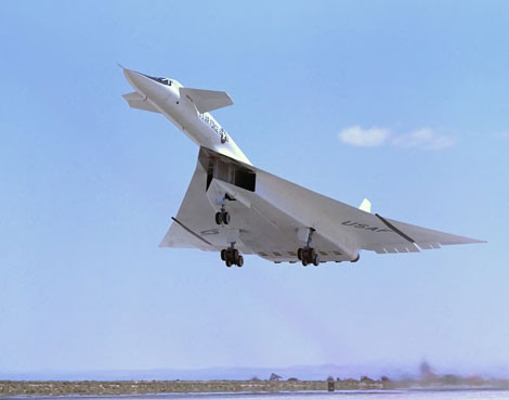 Máy bay ném bom siêu thanh XB-70.