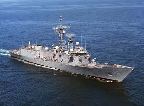 Tàu hộ vệ lớp Oliver Hazard Perry.