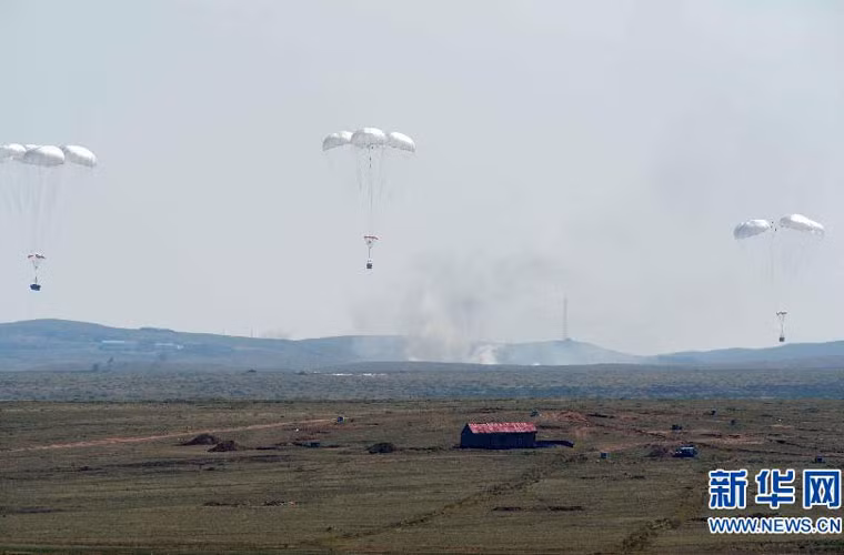 Từ từ tiếp đất.