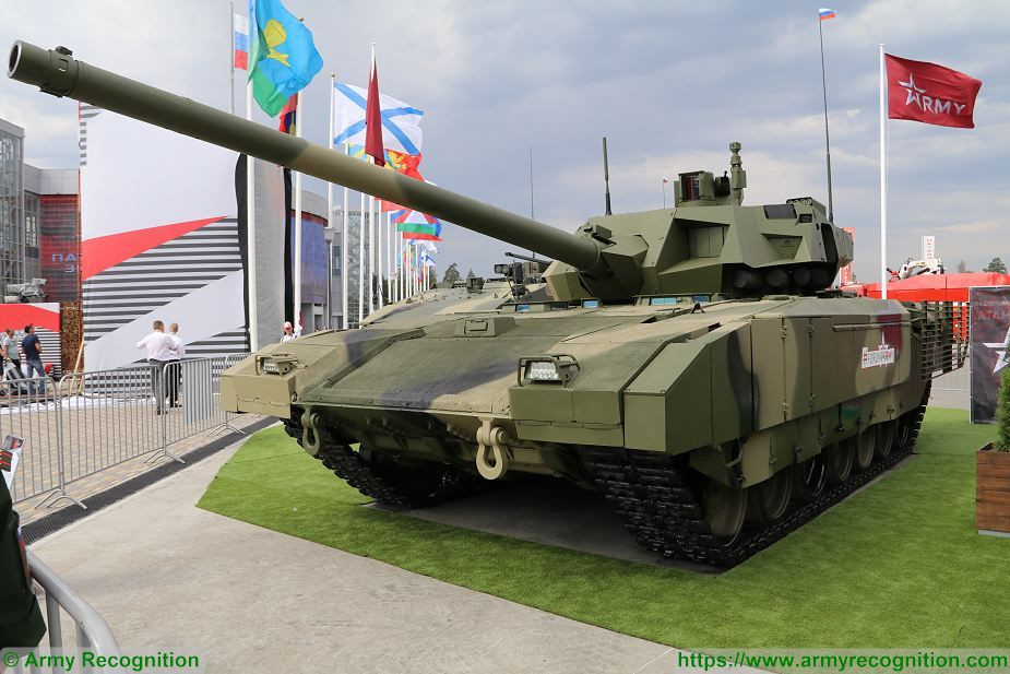 Ngoài ra, pháo chính còn sở hữu khả năng bắn tên lửa chống tăng qua nòng. Tên lửa chống tăng bắn từ T-14 có thể tiêu diệt xe tăng ở cự ly từ 7-12 km. Ảnh: Army Recognition.