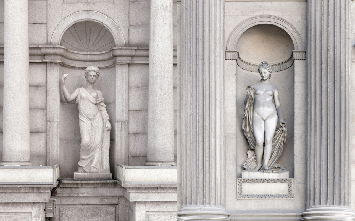 2. Bức tượng Louvre. Bản sao (bên trái) - Bản gốc (bên phải).