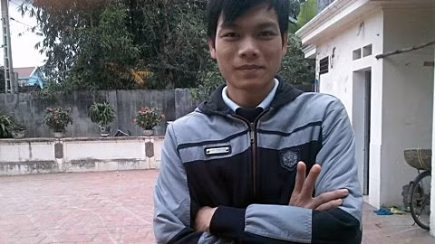 Nam sinh vien “rao” dich vu xe om Tet tren Facebook