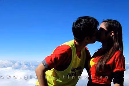 Gap co gai lam clip to tinh ngay Ca thang Tu-Hinh-3