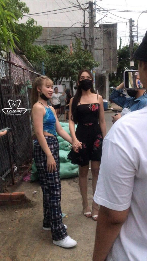 Khoi My lo voc dang that sau ong kinh team qua duong, body the nao?