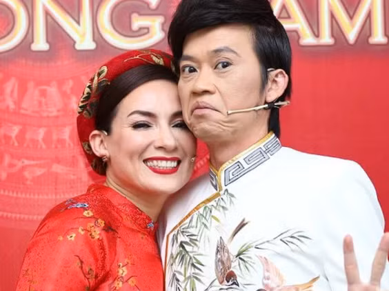 Phi Nhung sang nha xin cuoi Hoai Linh va nhan duoc cau tra loi phu phang