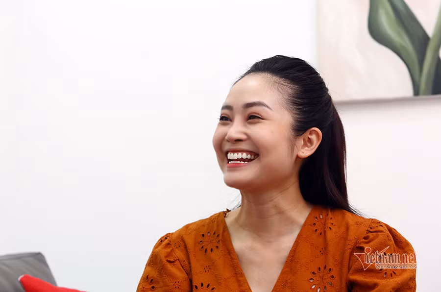 MC có nụ cười đẹp nhất VTV: Chồng tôi đam mê rửa bát, giặt đồ ảnh 7