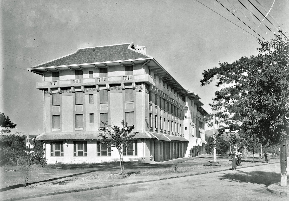 Khách sạn Hôtel du Parc, ngày nay nằm trên đường Trần Phú. 