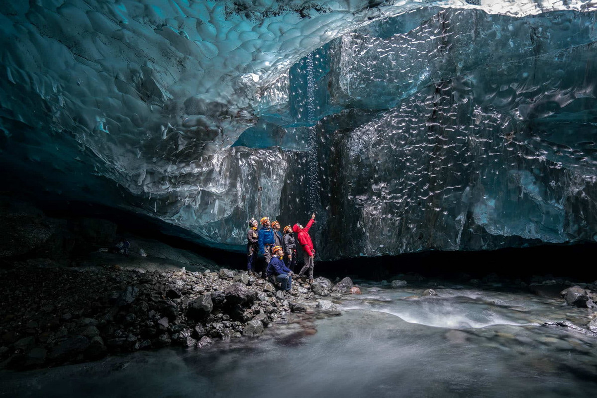 Một số hình ảnh khác về hang động băng Vatnajökull. Ảnh: Iceland Unlimited.