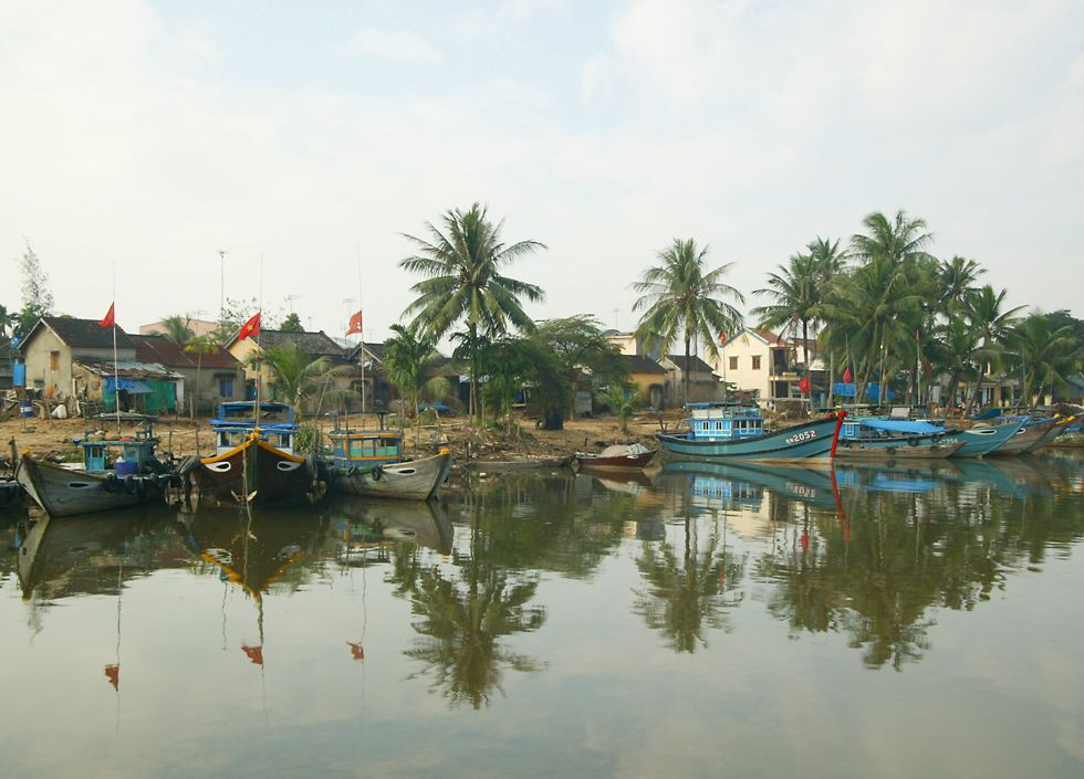 Bờ sông Thu Bồn ở đô thị cổ Hội An. Ảnh: Richard-seaman.com.